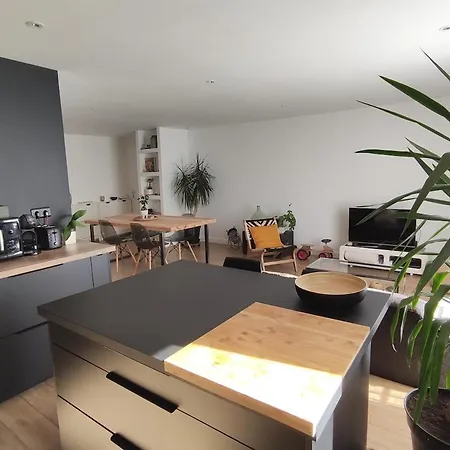 65m2 Proche Centre Ville, Parking *