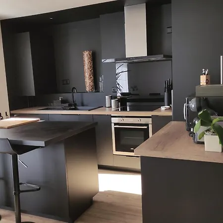 Daire 65m2 Proche Centre Ville, Parking