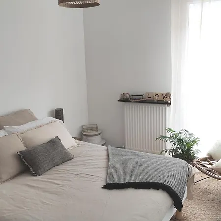 65m2 Proche Centre Ville, Parking Daire *