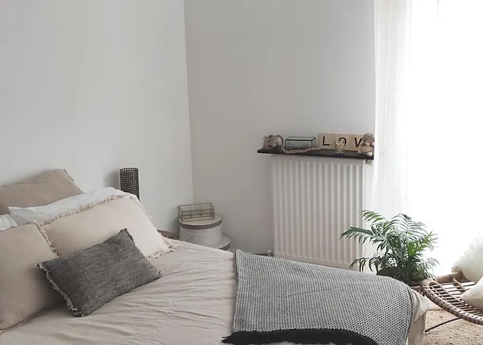 65m2 Proche Centre Ville, Parking Apartamento *